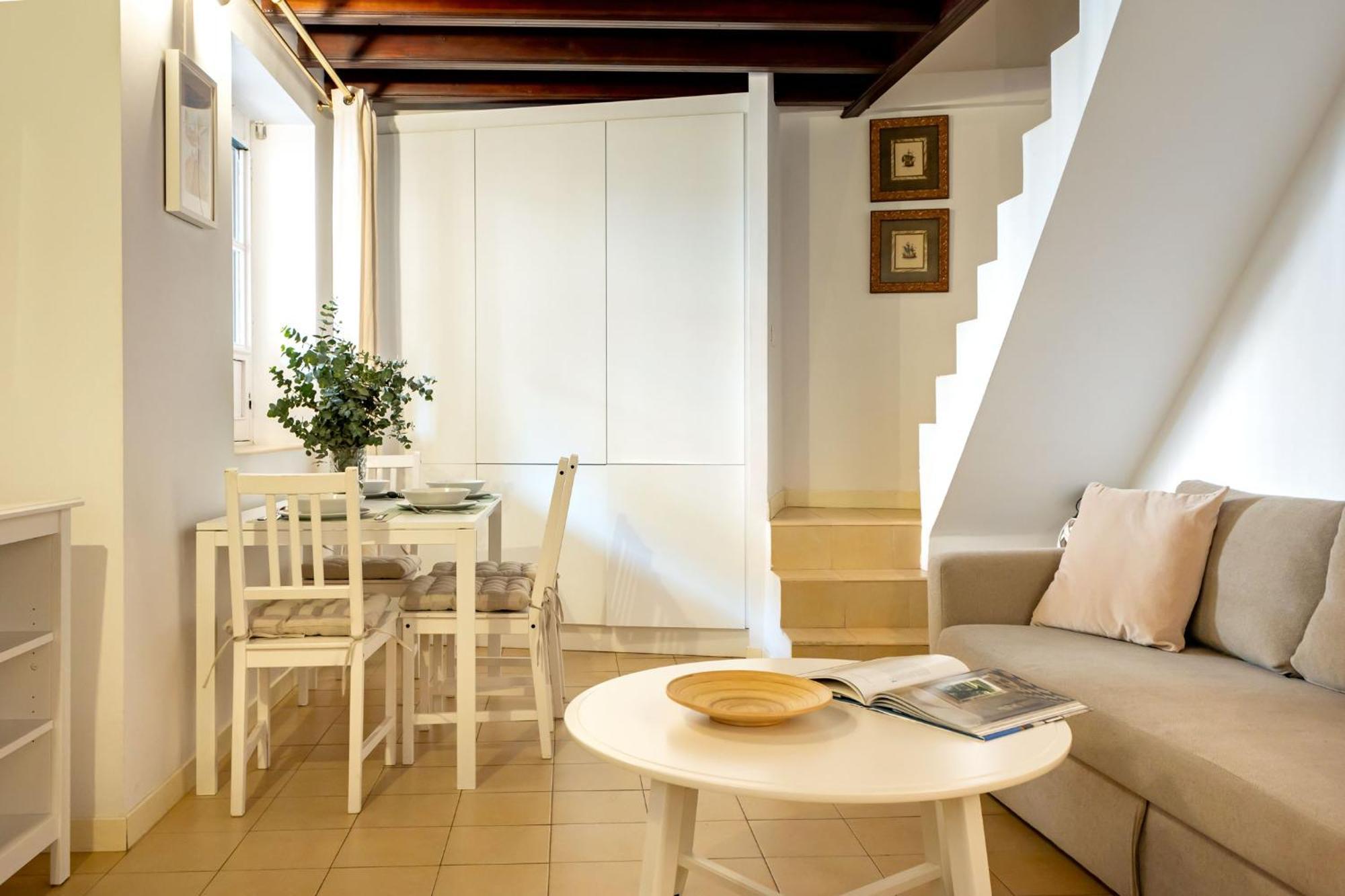Charming 2 Bedroom At Plaza El Salvador By Ocityzen Siviglia